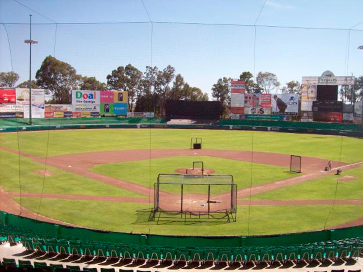 Galería Redes perimetrales para campos de beisbol